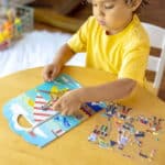 Melissa&Doug Kabartmalı Tak Çıkar Çıkartma Seti - Korsanlar - Görsel 3