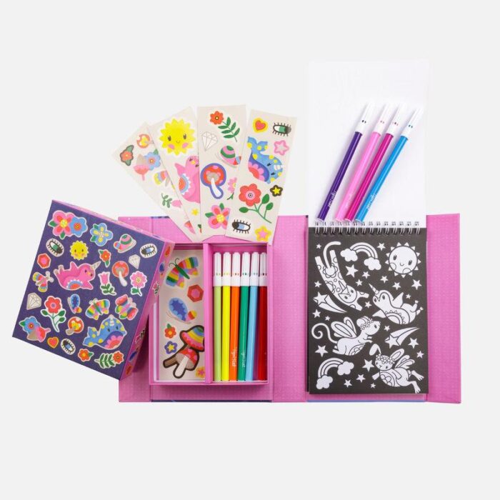 Colouringset magicalcreatures contents gray 1