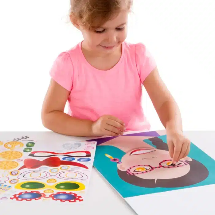 Melissa&doug çıkartma kitabı - yüzler - görsel 6