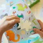 Mori Toys Reusable Sticker Set: Dinosaurs - Tak Çıkar Çıkartma Oyunu - Görsel 5