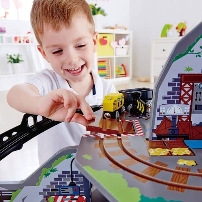 Hape mighty maden oyuncağı - görsel 5