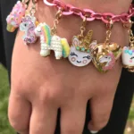 Charm It! Kolye & Bileklik Charm - Gold Unicorn Smiley - Görsel 2