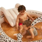 Swim Essentials Beige Leopard Fıskiyeli ve Kaydıraklı Şişme Oyun Havuzu 210cm - Görsel 2
