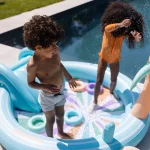 Swim Essentials Hello Sunshine Fıskiyeli ve Kaydıraklı Şişme Oyun Havuzu 210cm - Görsel 2